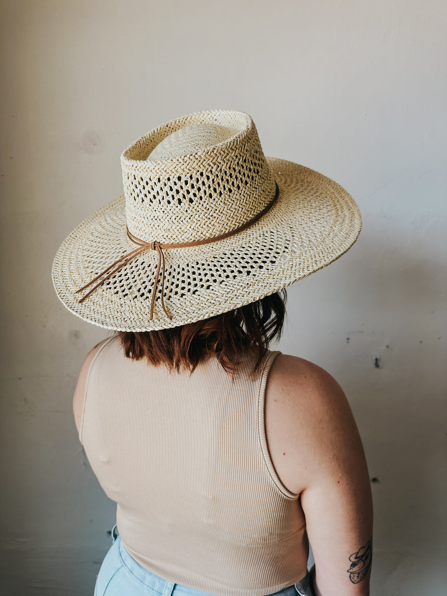Straw Boater Hat - Light – Zig Zag Galleries
